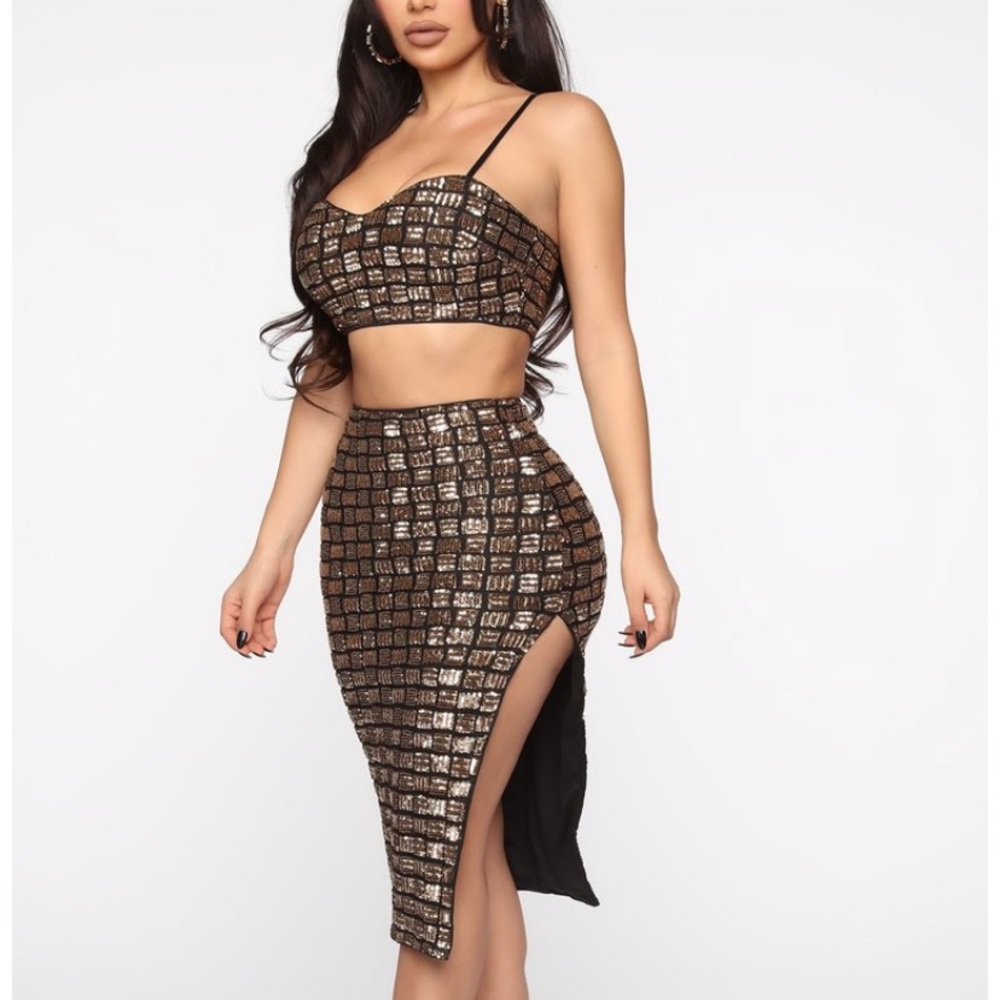 Sequin two piece outfit. Fashion nova size small